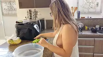 Loira cozinha Spankbang 