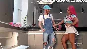 debora peixoto sexy Débora Fantine Liberando o Cuzinho 