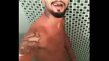 novinho porno gay Novinho Pietro coloca coroa pra mamar  no Brasil porno gay 