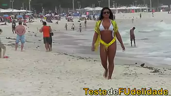 porno lesbicas se pegando Lésbica peituda pegando carona em duo antes de dedilhar 