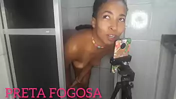 Videos porno no banheiro